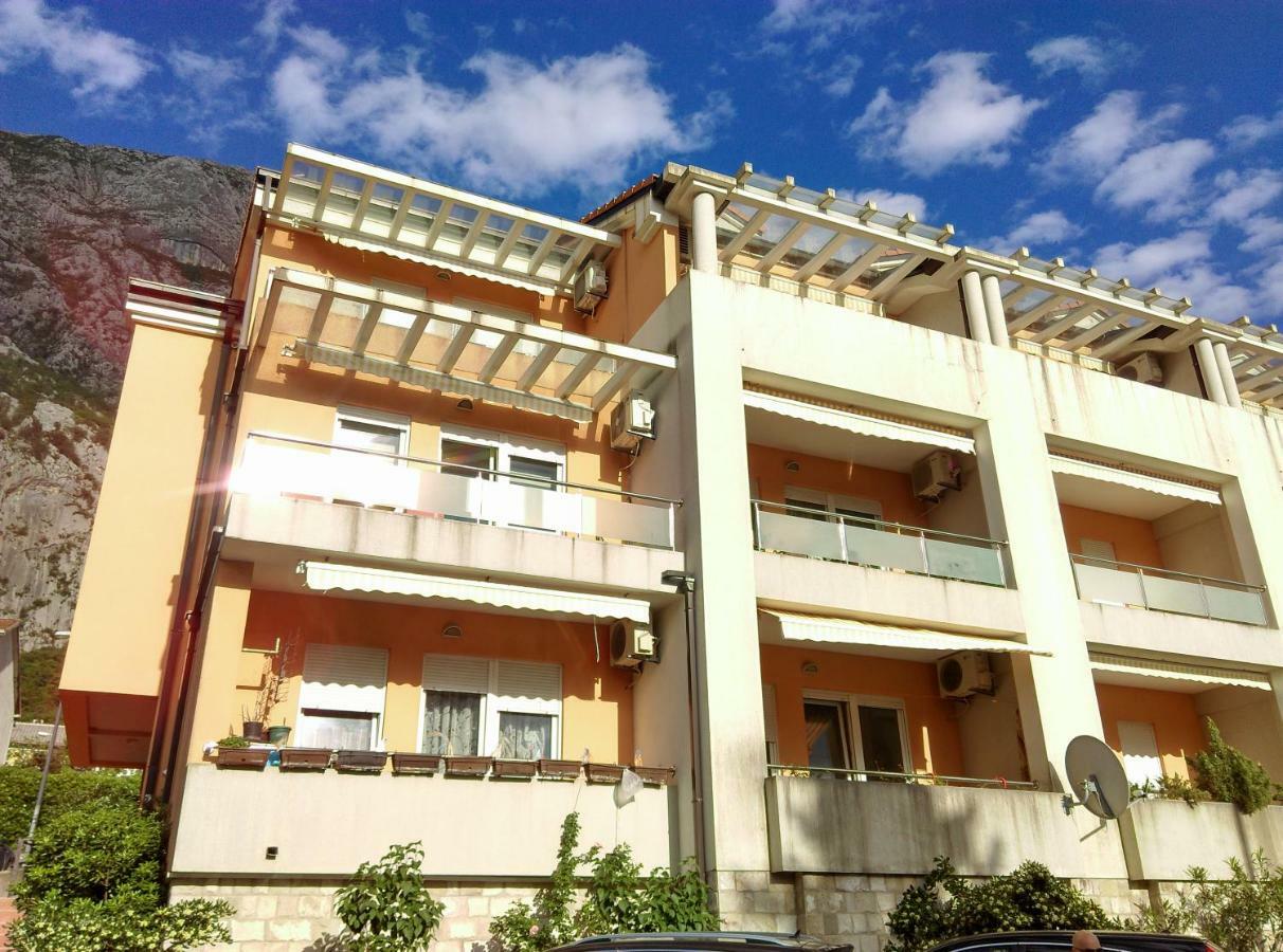 Beautiful Tiki Apartment Котор Экстерьер фото